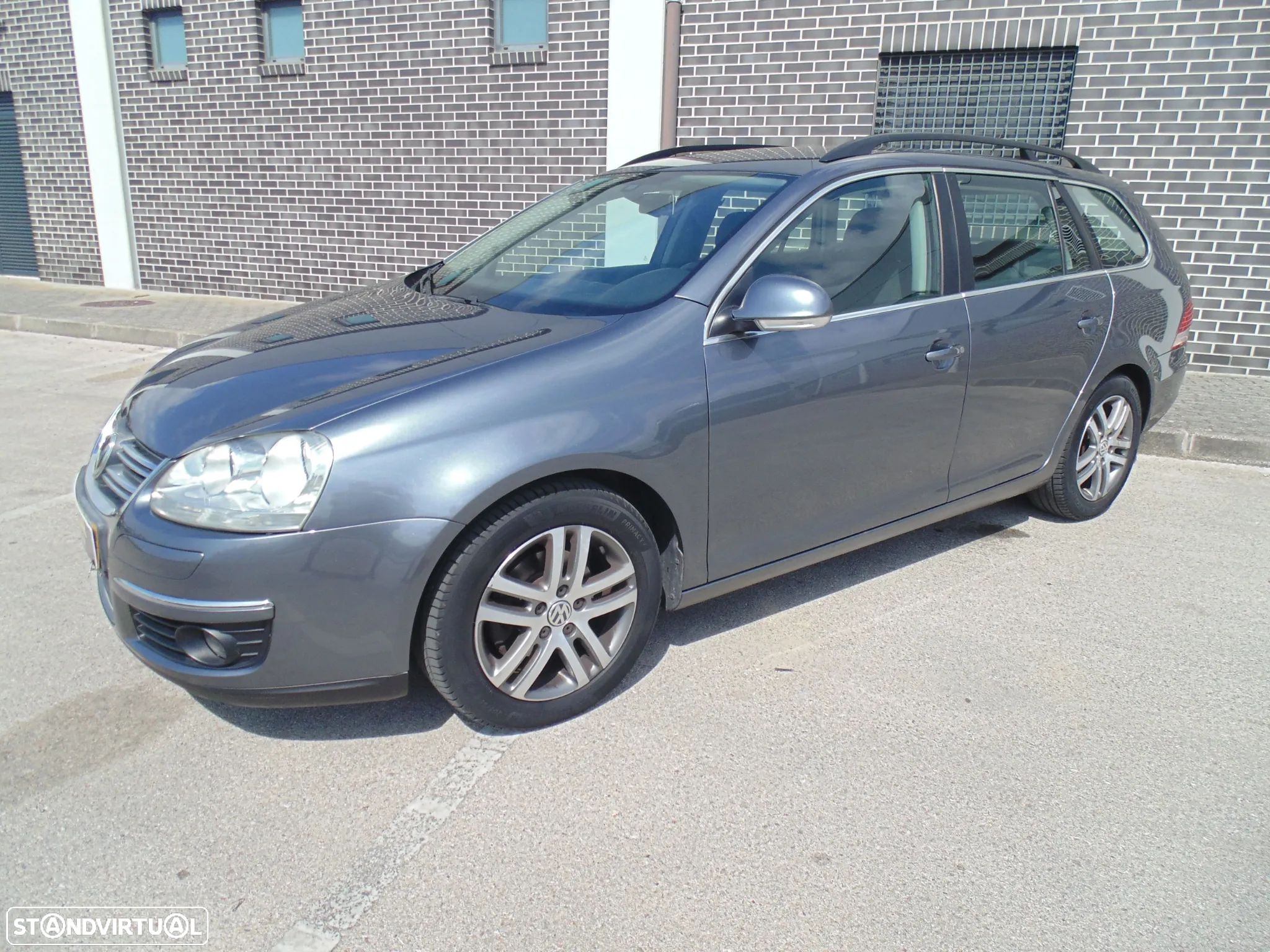 VW Golf Variant 1.9 TDi BlueM Confortline - 1