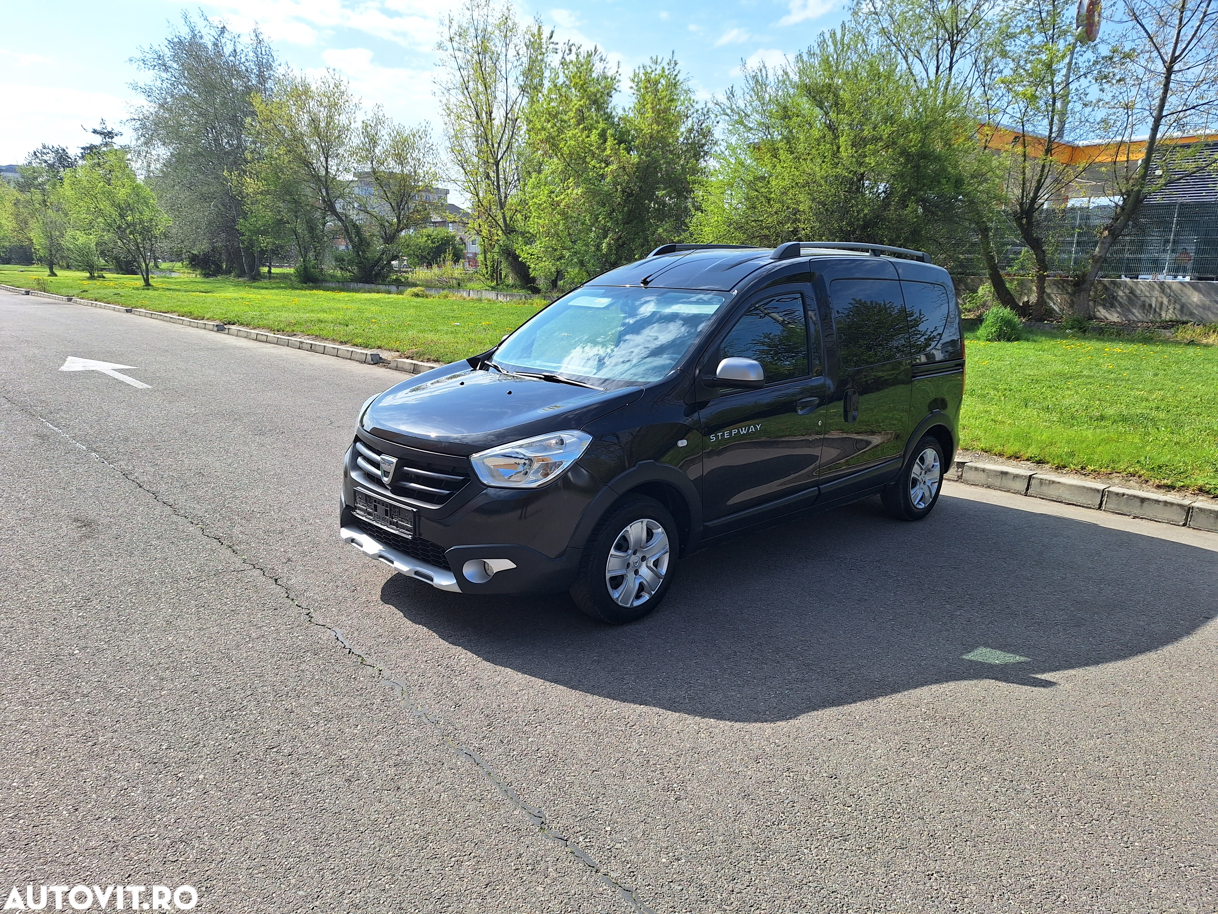 Dacia Dokker 1.5 dCi 90 CP Stepway - 2