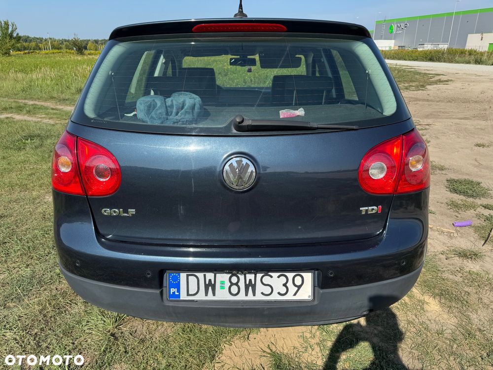 Volkswagen Golf V 1.9 TDI Comfortline - 6