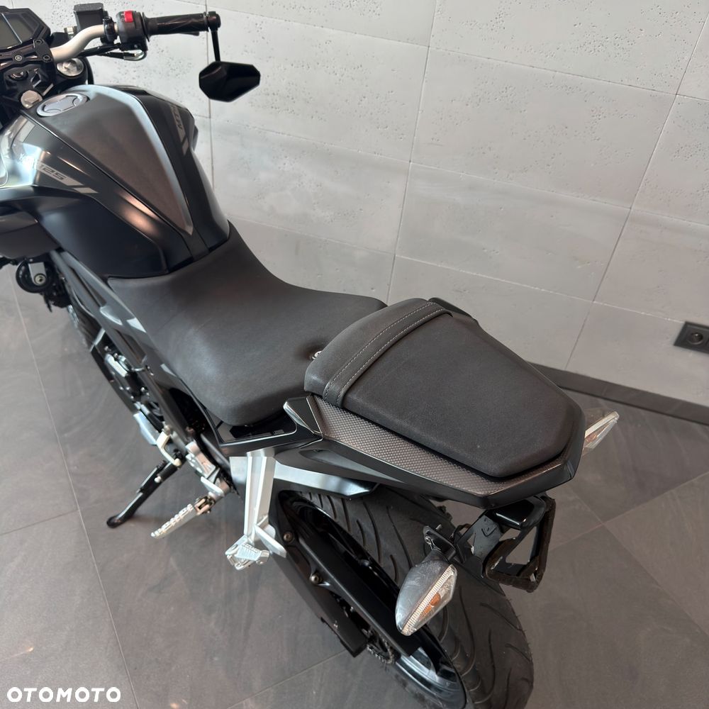 Yamaha MT - 13