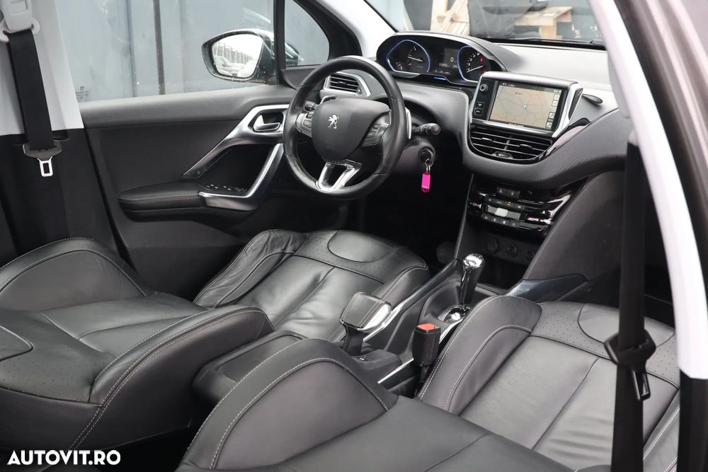 Peugeot 2008 e-HDi FAP 92 ETG6 STOP & START Allure - 19