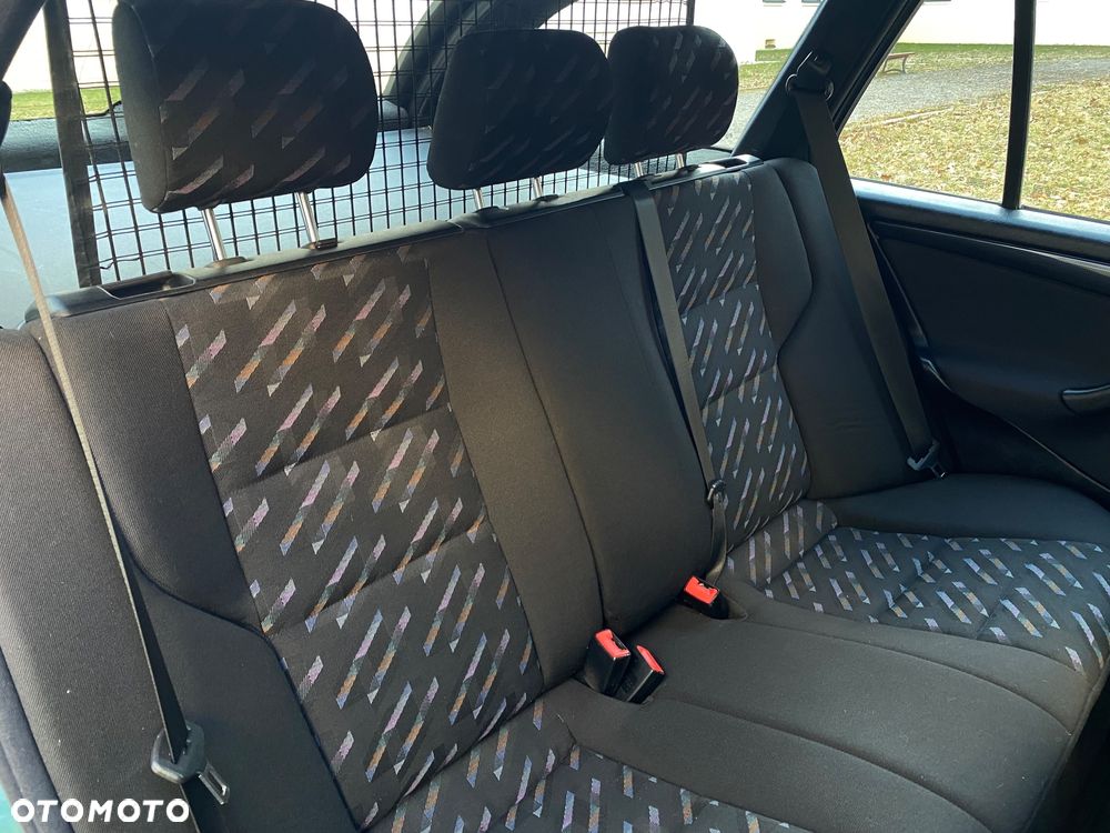 Mercedes-Benz Klasa C - 18