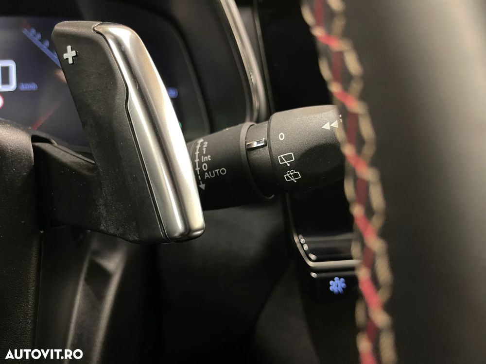 DS Automobiles DS 7 Crossback - 30