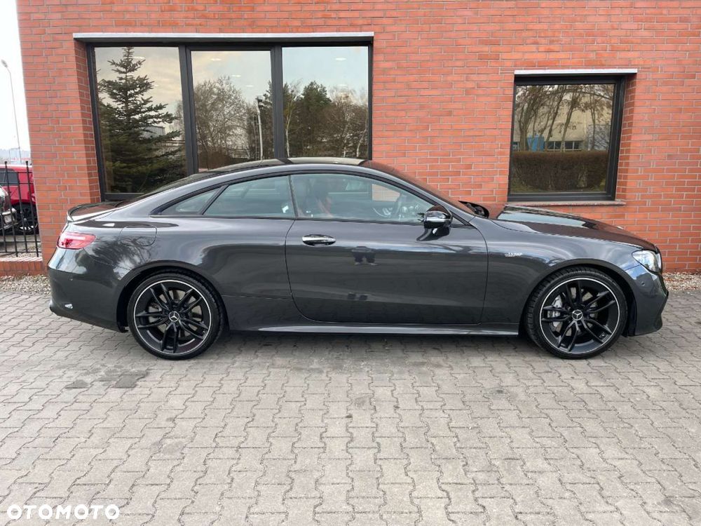 Mercedes-Benz Klasa E AMG 53 4-Matic+ 9G-TRONIC - 36