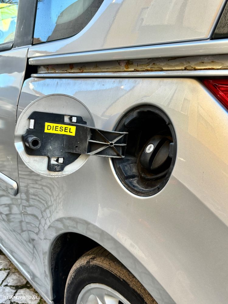 Peugeot 1007 1.4 HDi Sporty - 18