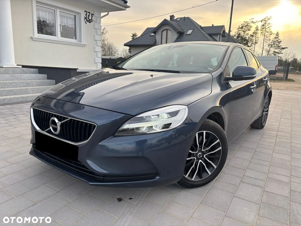 Volvo V40 D3 Geartronic RDesign - 1