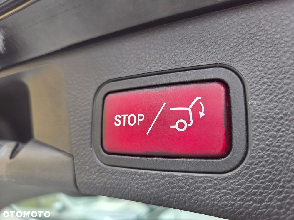 Mercedes-Benz Klasa C 200 d 9G-TRONIC - 12