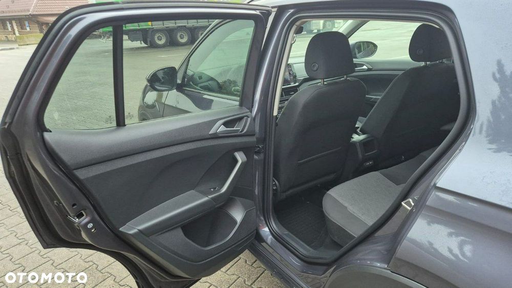 Volkswagen T-Cross - 16