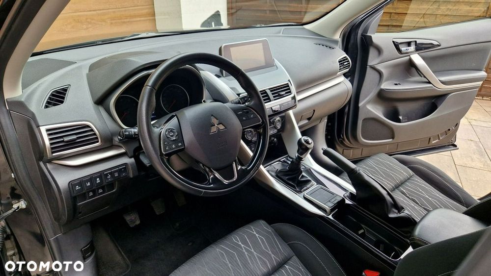 Mitsubishi Eclipse Cross - 20