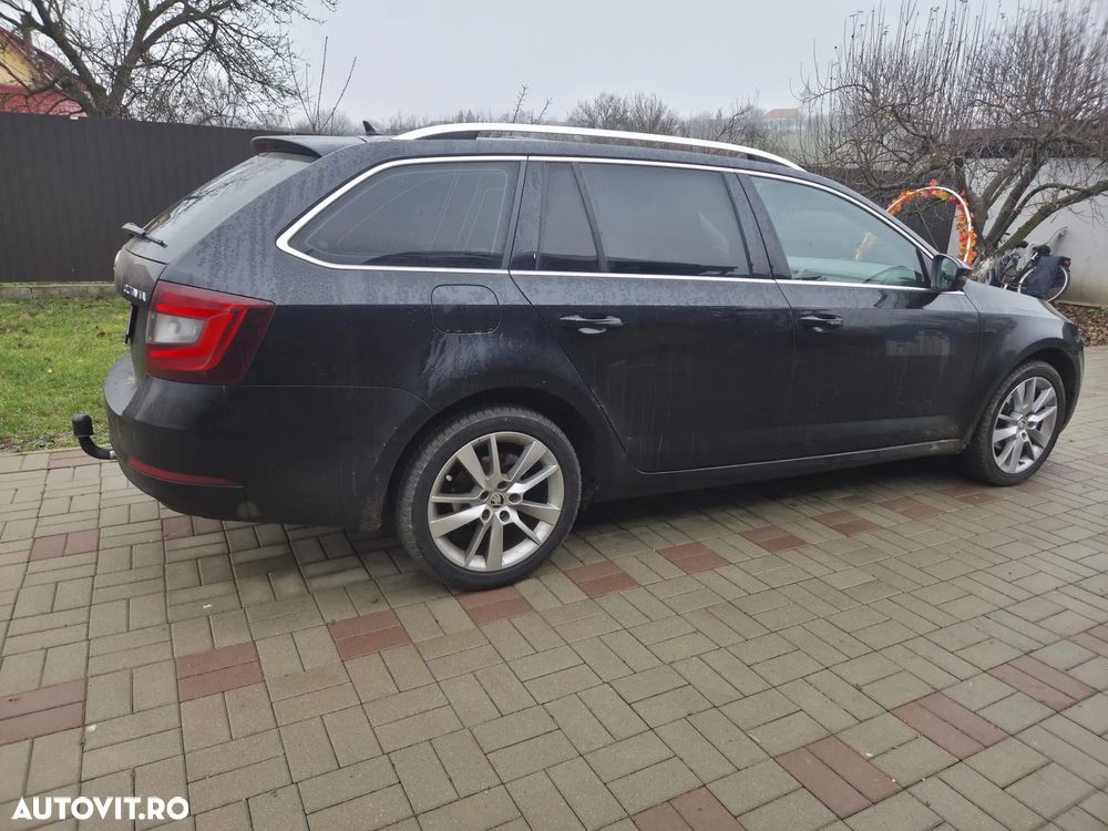 Skoda Octavia Combi Diesel 1.6 TDI DSG Style - 4