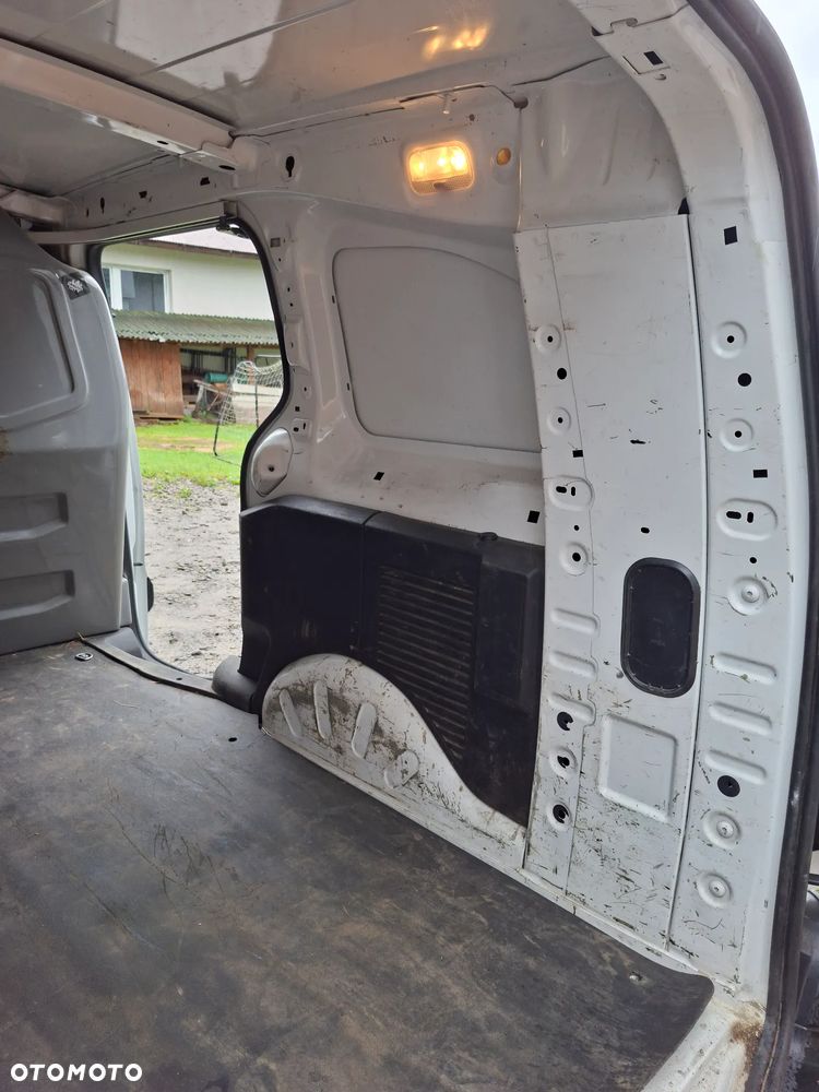 Citroën BERLINGO - 19