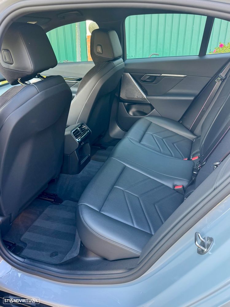 BMW 530 e Pack Desportivo M Pro - 6
