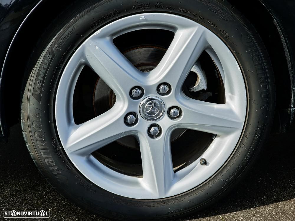 Toyota Avensis SW 2.2 D-4D Sol+P.Multimédia - 24