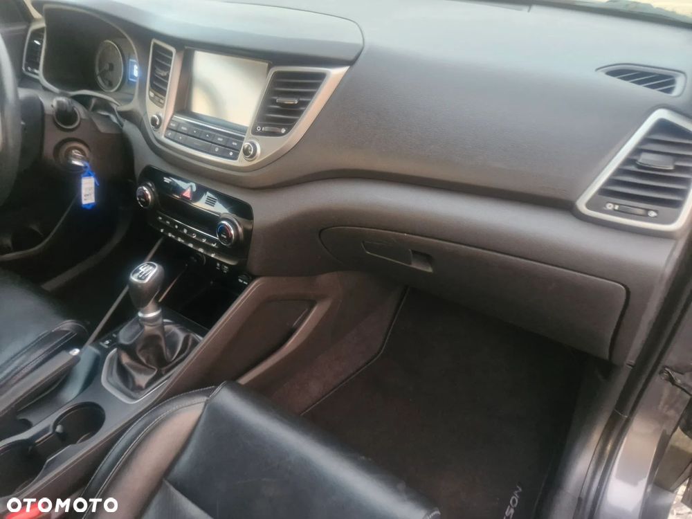 Hyundai Tucson - 33