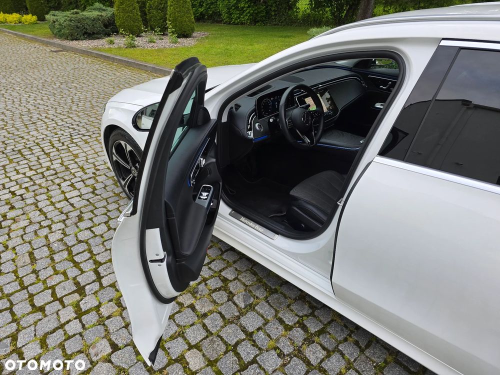 Mercedes-Benz Klasa E 300 de 4-Matic Avantgarde - 12