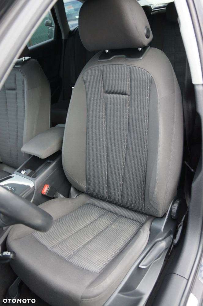 Audi A4 Avant 2.0 TDI clean diesel Quattro - 29