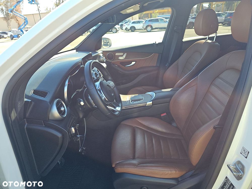Mercedes-Benz GLC 300 4Matic 9G-TRONIC - 7