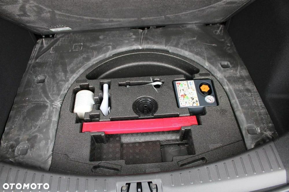 Ford Kuga 1.5 EcoBoost 2x4 Vignale - 40