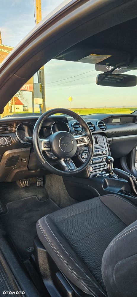 Ford Mustang 3.7 V6 - 10