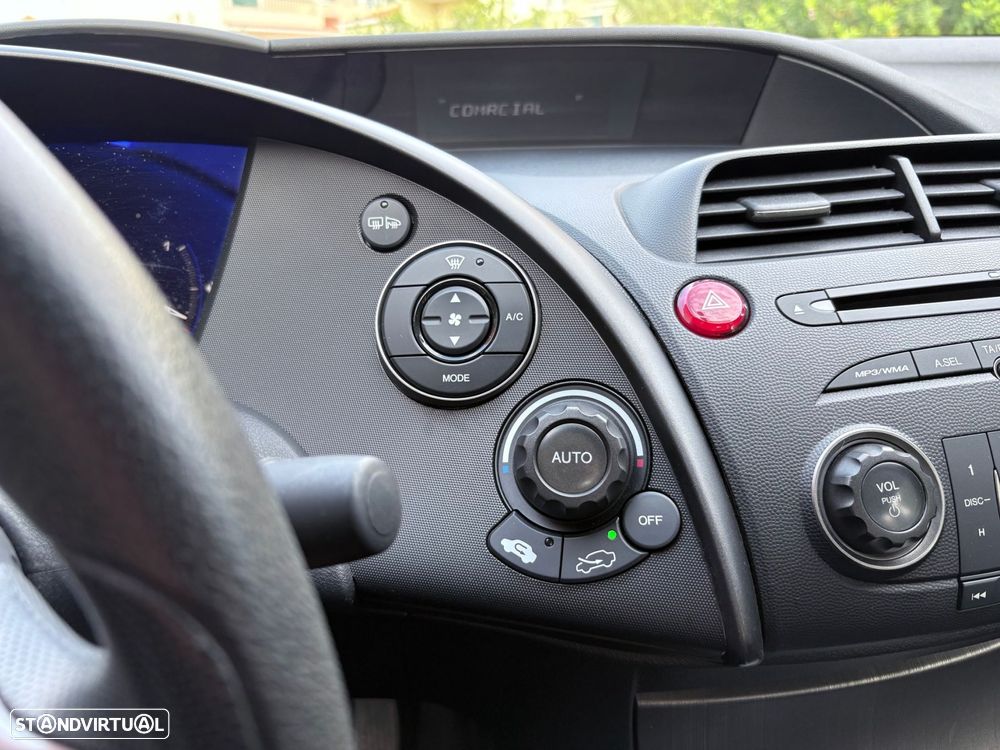 Honda Civic 1.4 i-VTEC Sport - 40