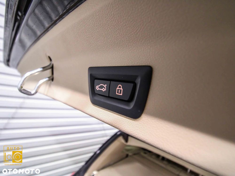 BMW X3 xDrive20i Luxury Line - 14