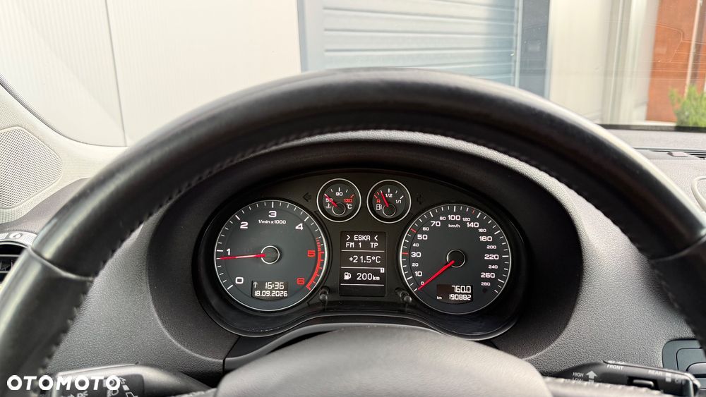Audi A3 Sportback 1.6 TDI DPF Ambition - 14