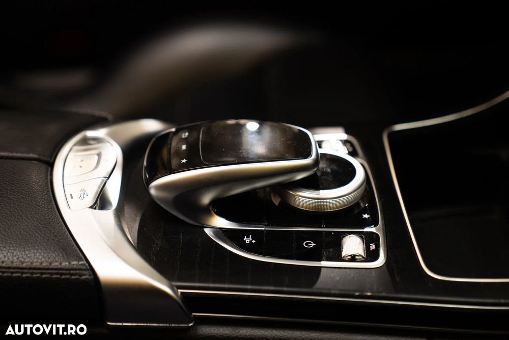 Mercedes-Benz C 220 d Cabrio 9G-TRONIC AMG Line - 18