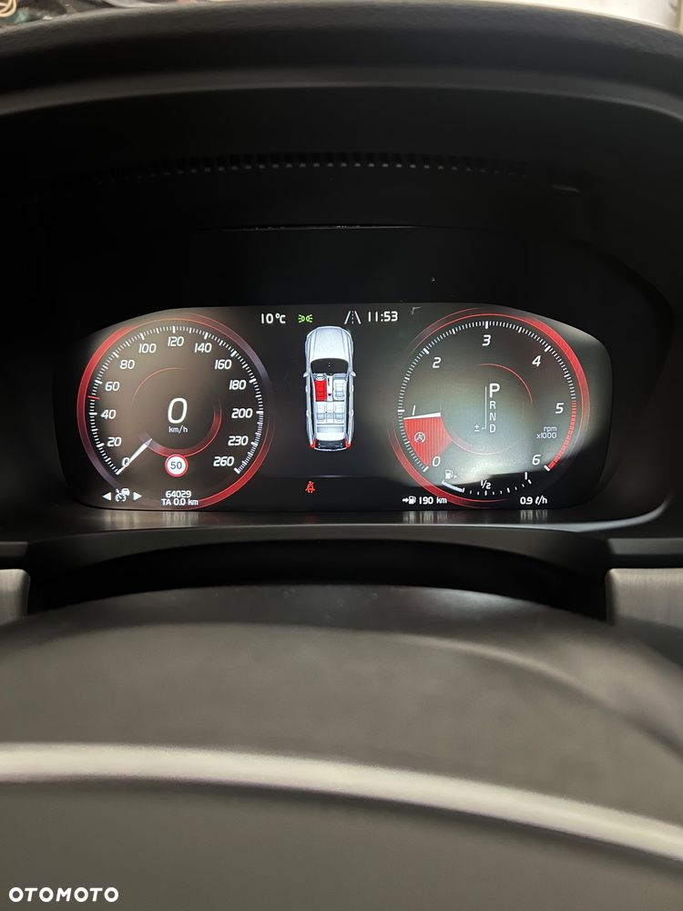 Volvo V90 D3 Geartronic Momentum Pro - 32