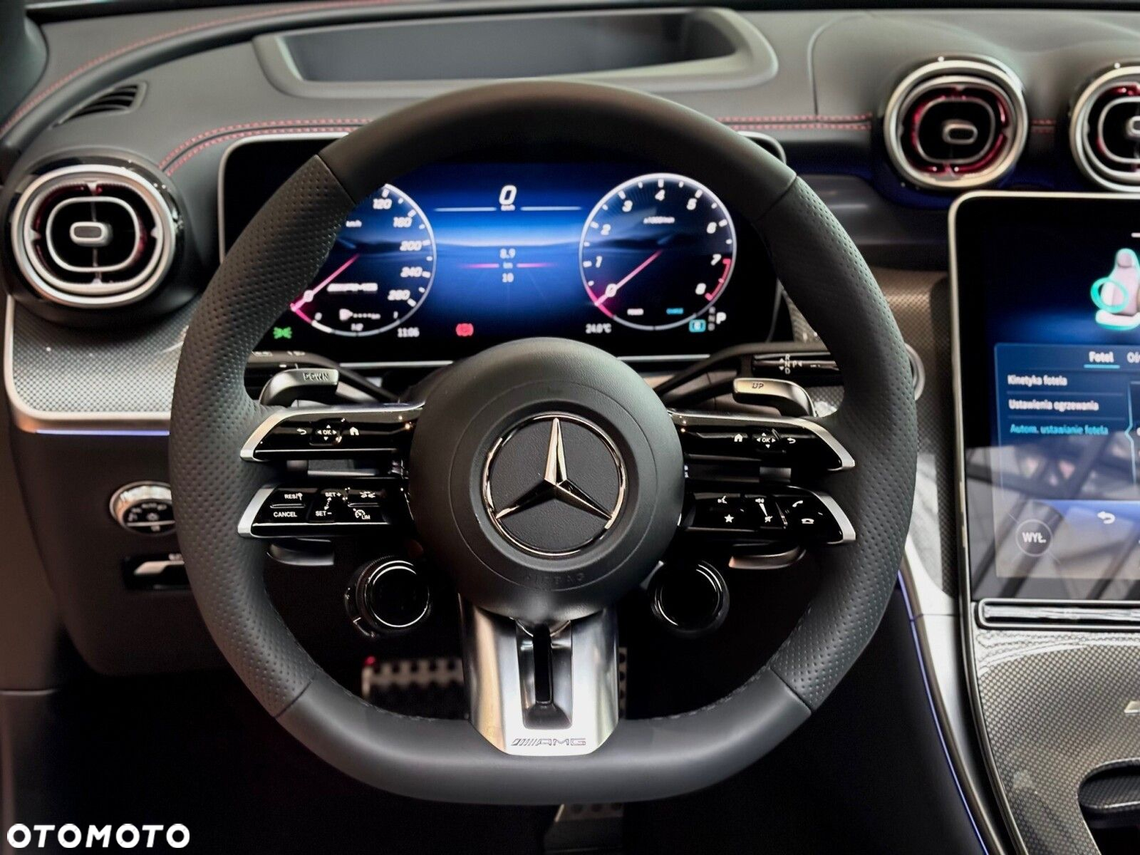 Mercedes-Benz GLC - 11