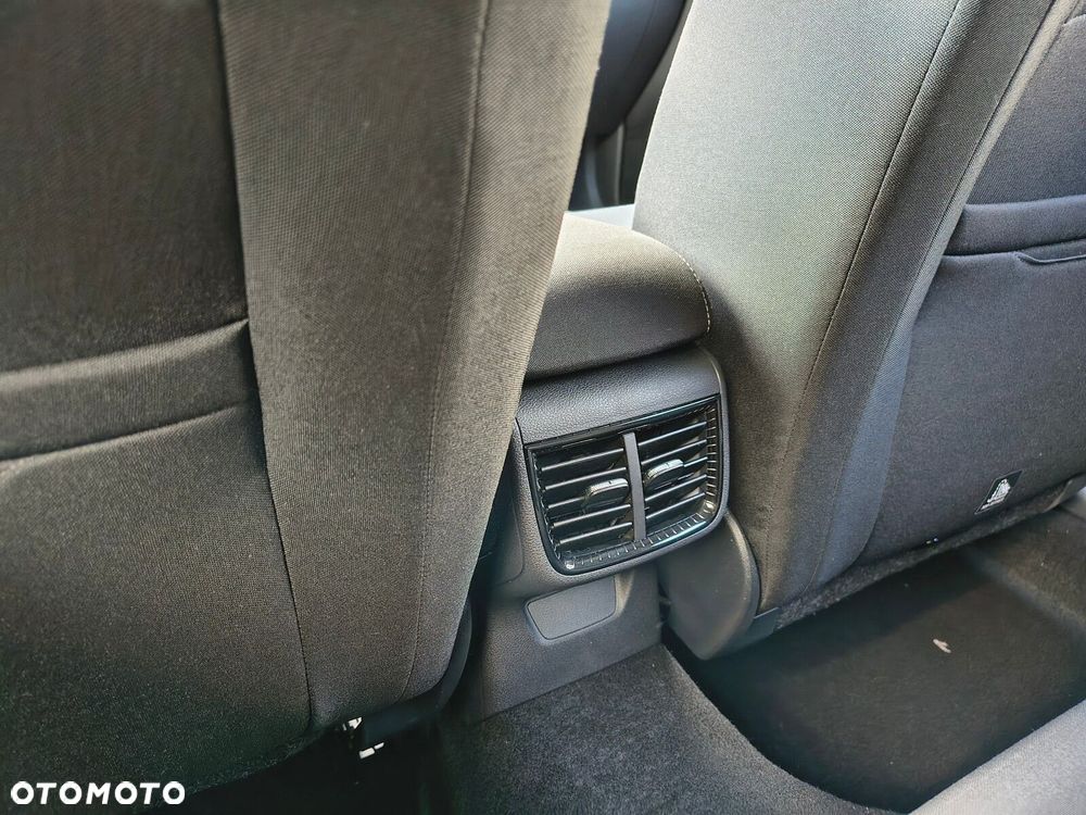 Skoda Fabia 1.0 TSI Drive DSG - 18