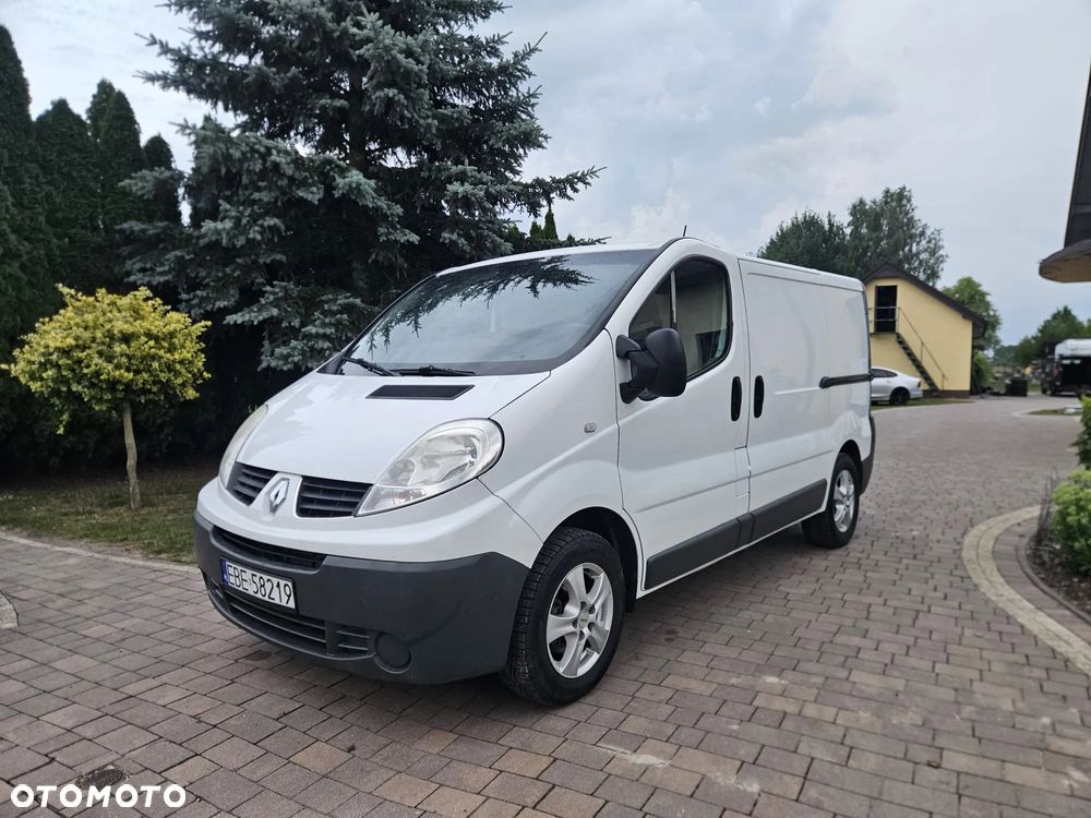Renault Trafic - 1