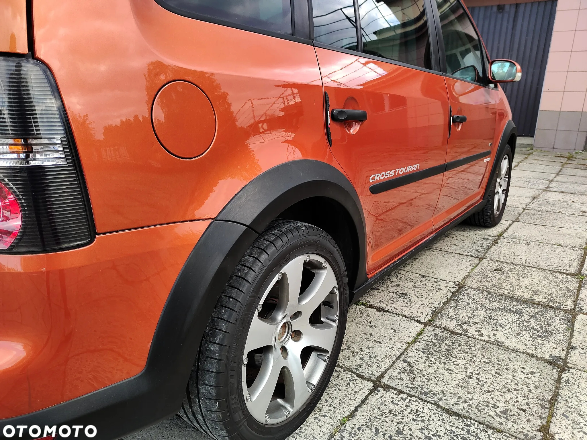 Volkswagen Touran 2.0 TDI DPF Cross - 32