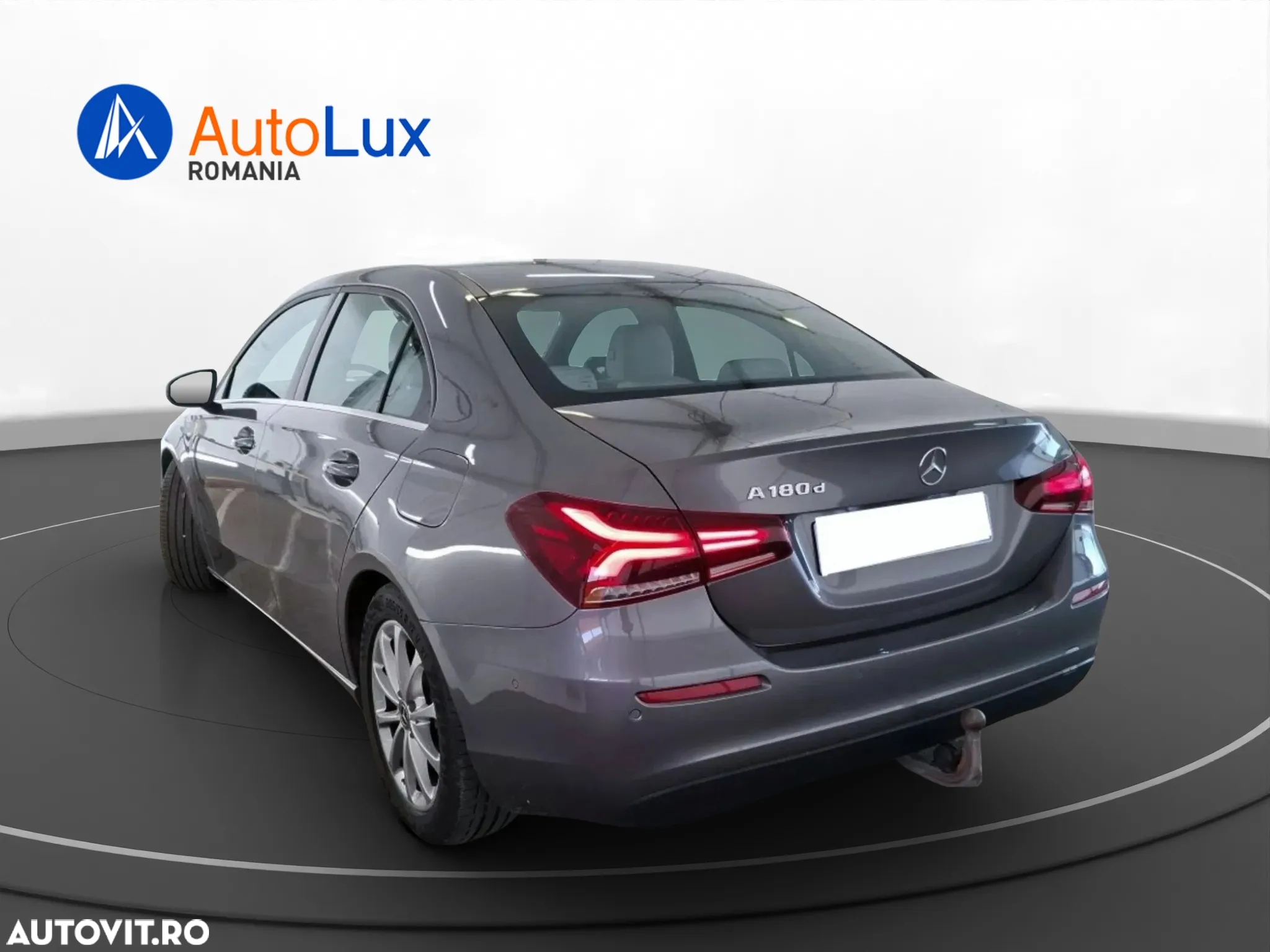 Mercedes-Benz A 180 d 7G-DCT - 4