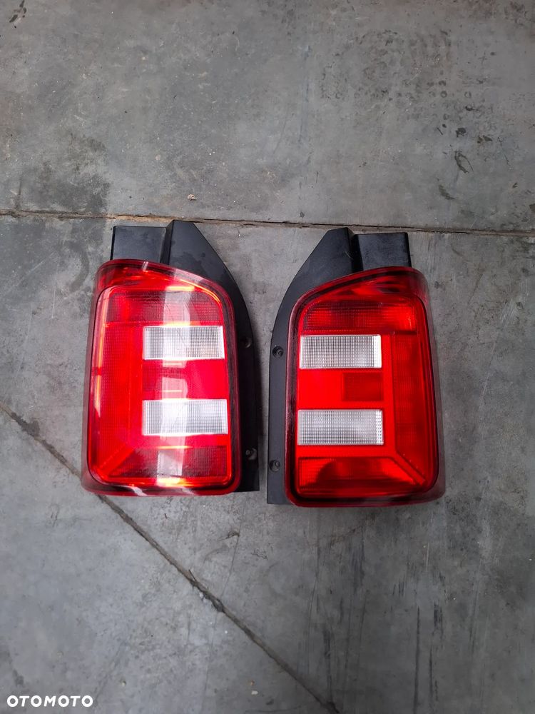 Lampa tył Volkswagen transporter T6 2SK012.338-02 - 1