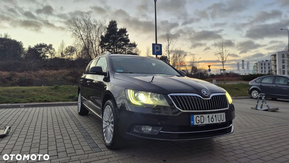 Skoda Superb 2.0 TDI 4x4 Platinum DSG - 10