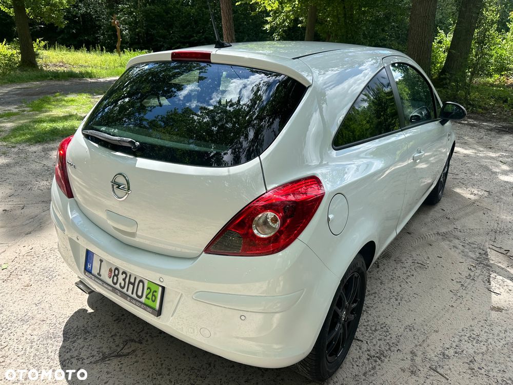 Opel Corsa 1.4 16V Automatik 150 Jahre - 11