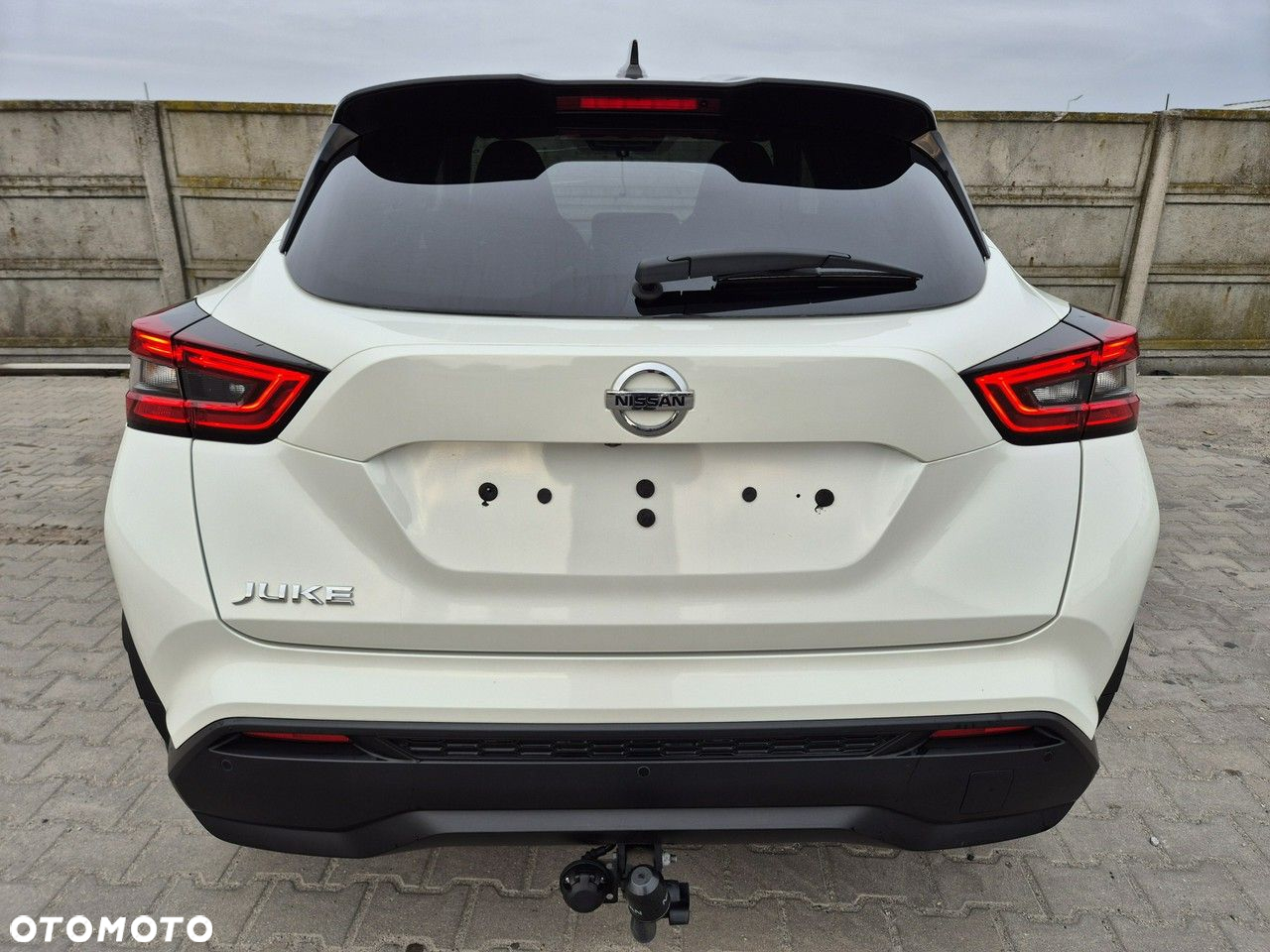 Nissan Juke 1.0 DIG-T DCT Enigma - 3