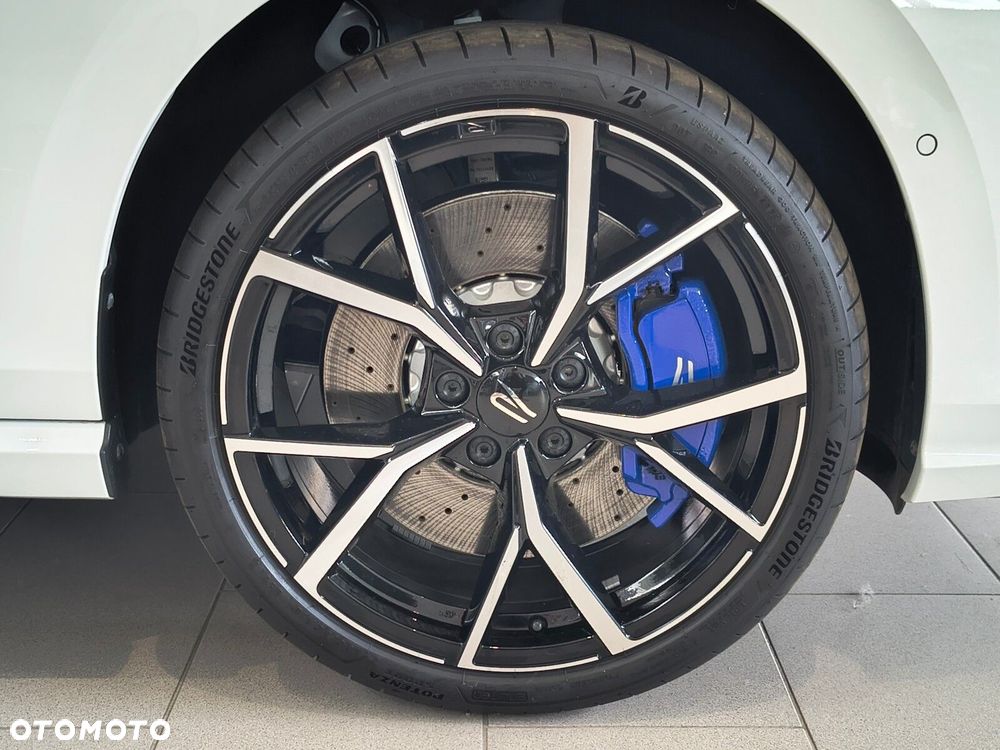 Volkswagen Golf Variant 2.0 TSI 4Motion R - 6