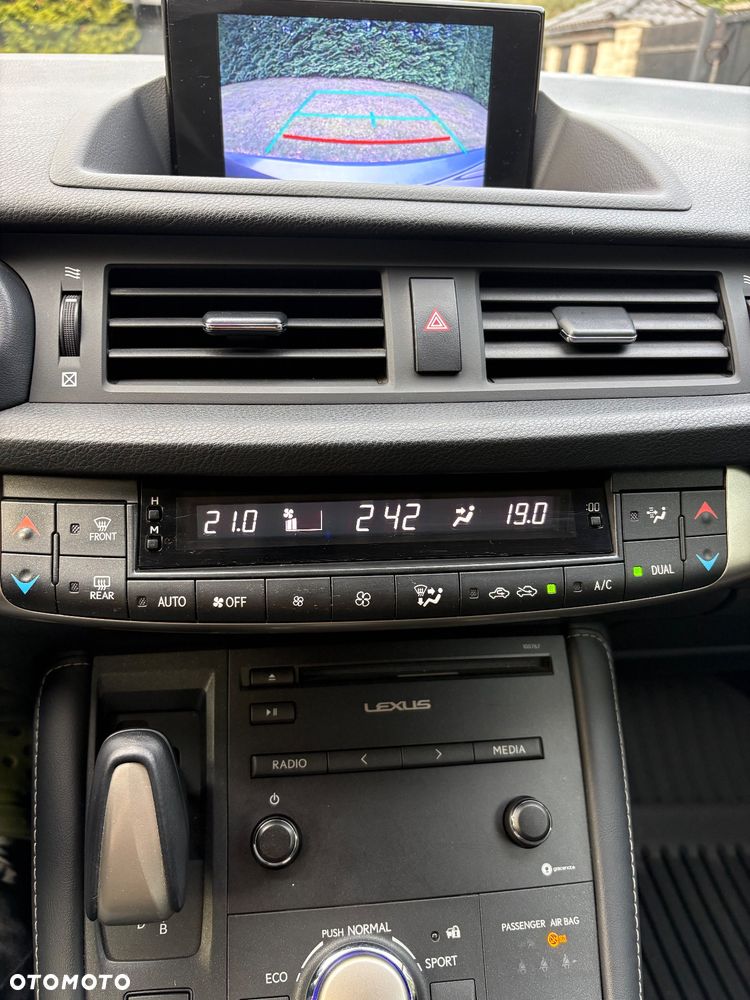 Lexus CT 200h Elegance - 11