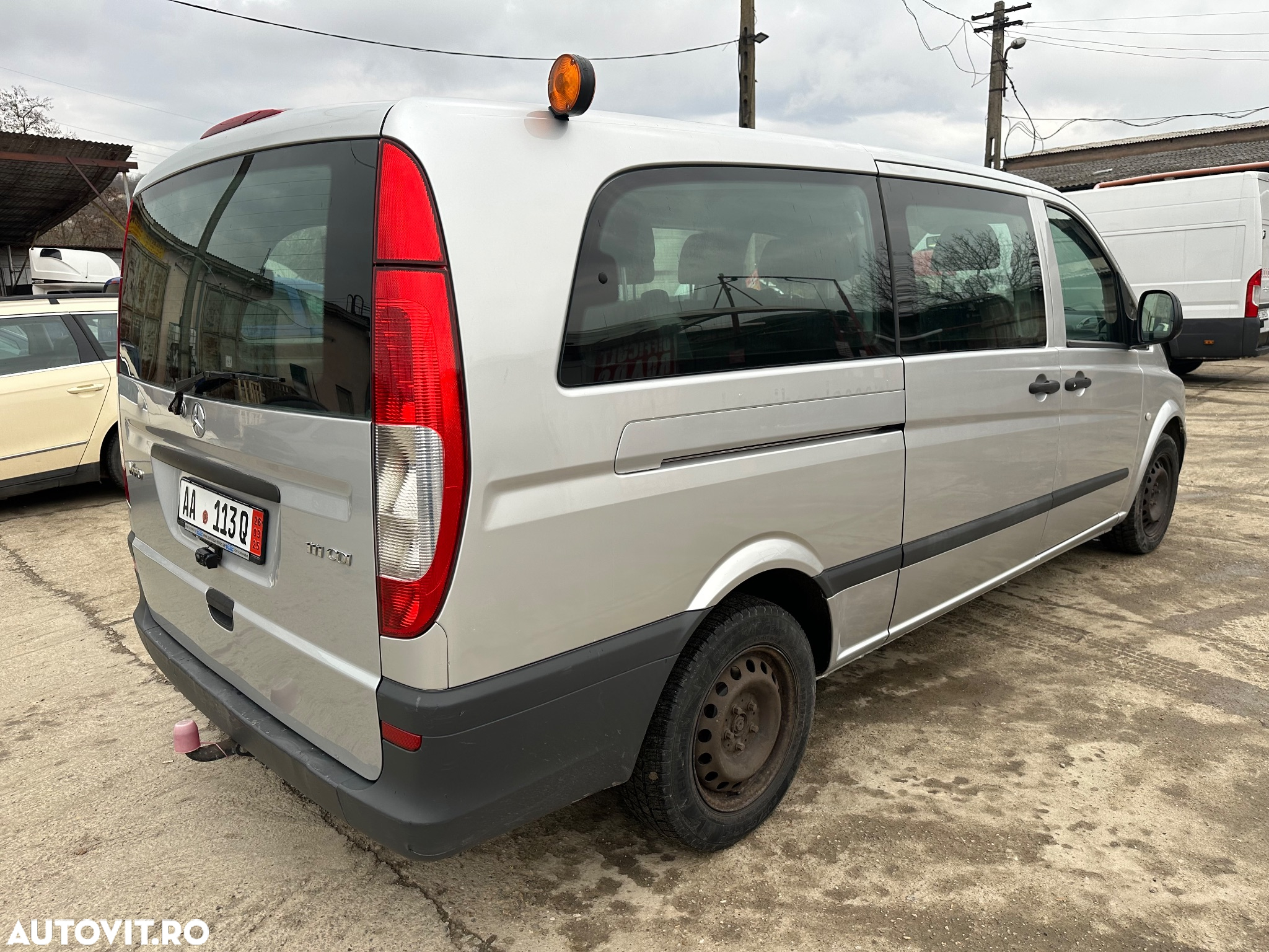 Mercedes-Benz Vito 113 CDI Extralang Mixto - 4