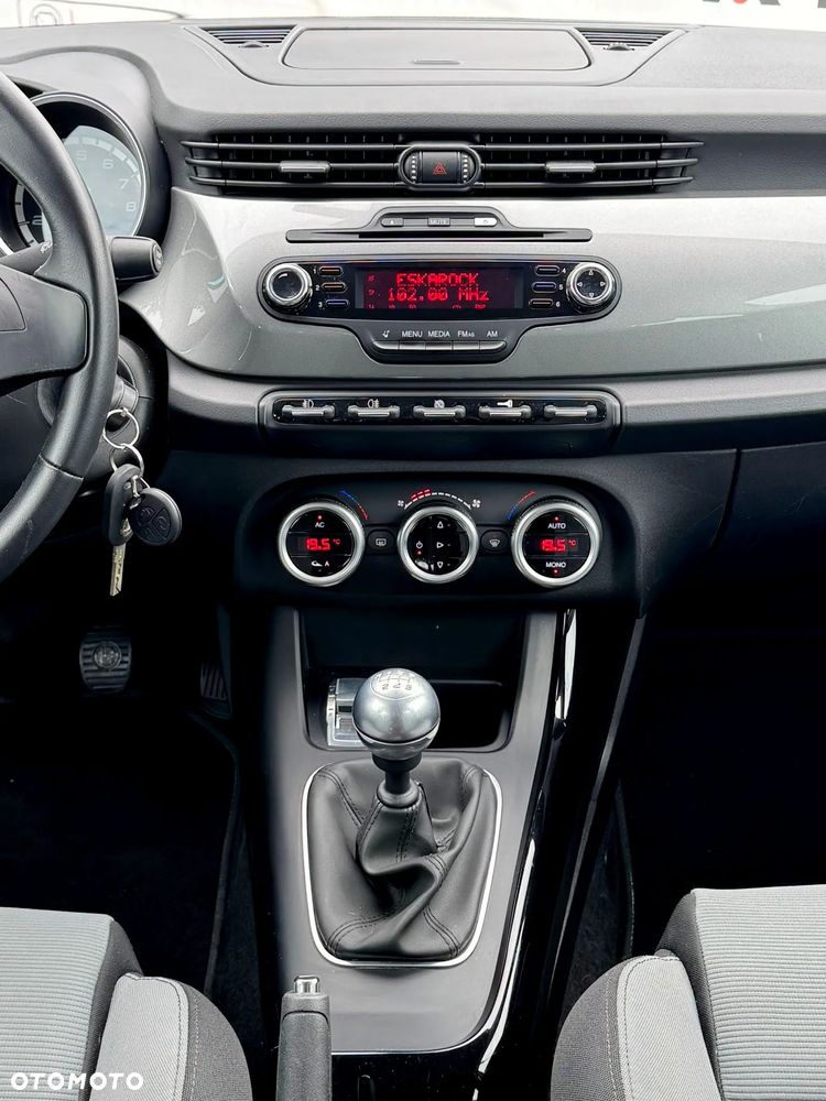Alfa Romeo Giulietta - 12