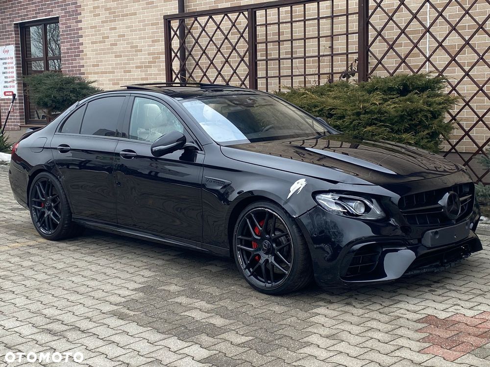 Mercedes-Benz Klasa E - 9