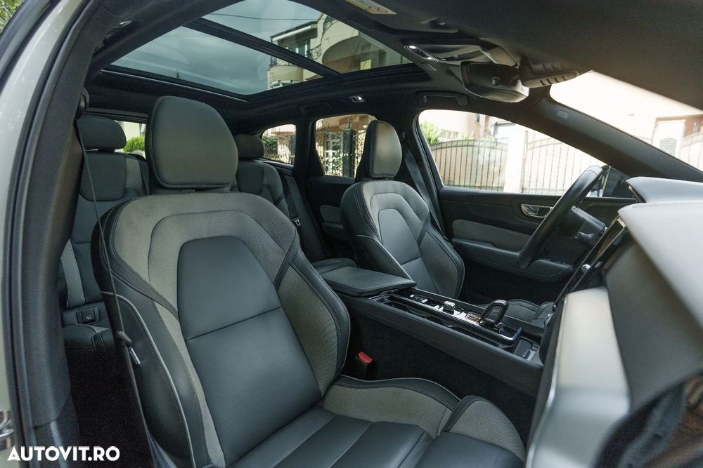 Volvo XC 60 B4 MHEV R-Design - 27