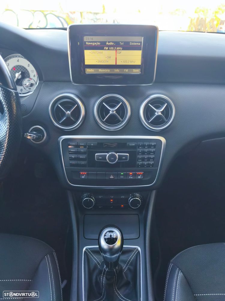 Mercedes-Benz A 180 CDI (BlueEFFICIENCY) Urban - 11
