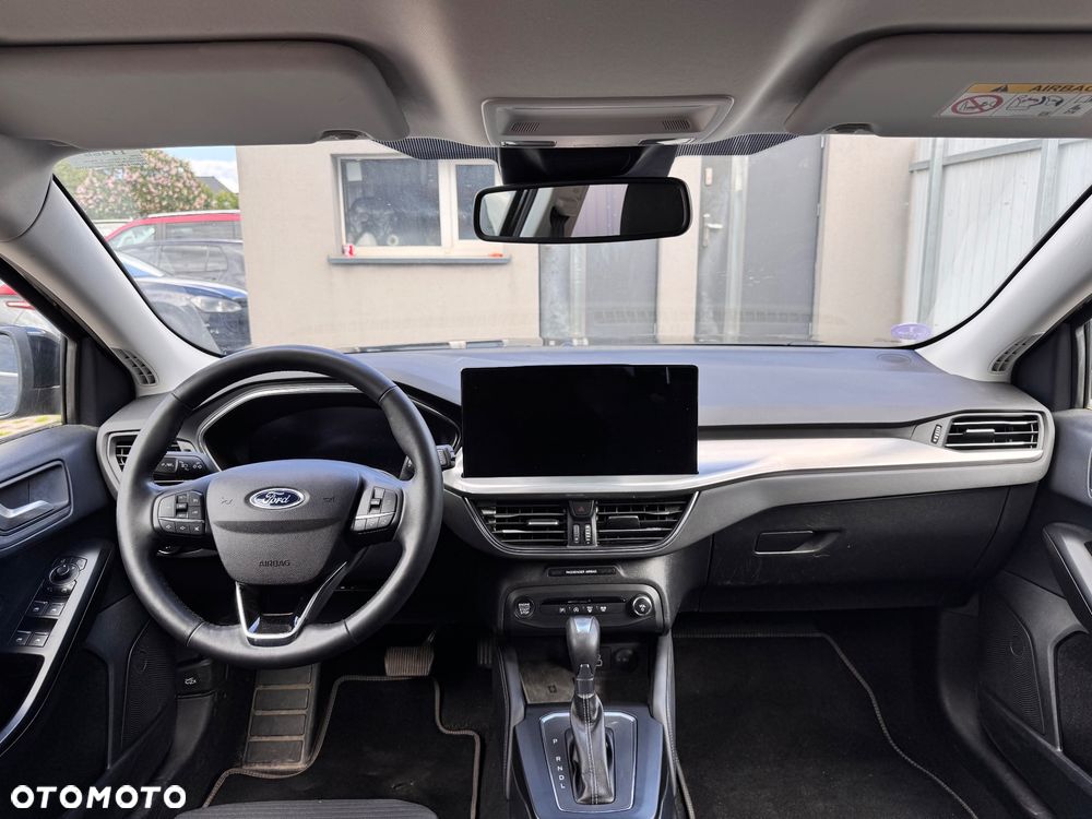Ford Focus 1.0 EcoBoost Trend Edition - 11