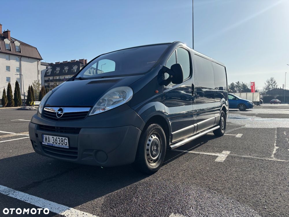 Opel Vivaro - 1