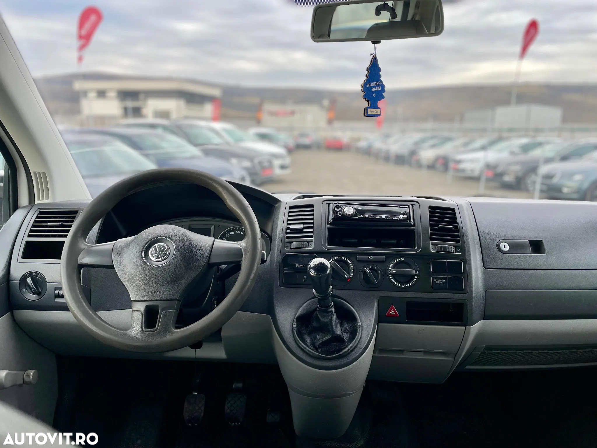 Volkswagen Transporter - 29