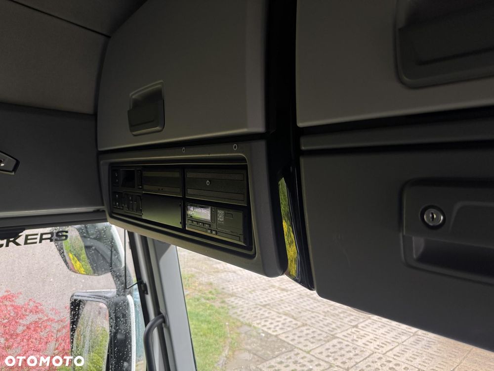Renault T480 - 32