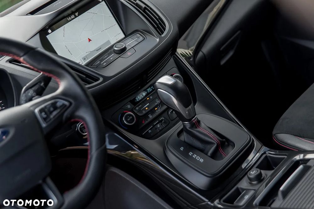 Ford Kuga 2.0 TDCi 2x4 ST-Line - 17