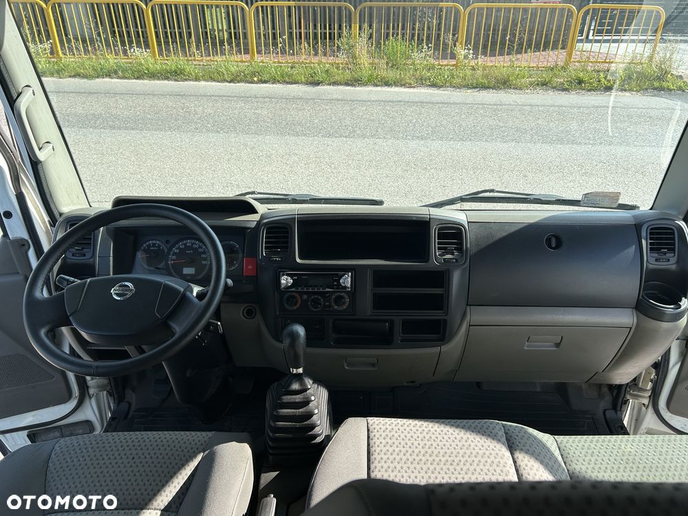 Nissan CABSTAR - 13